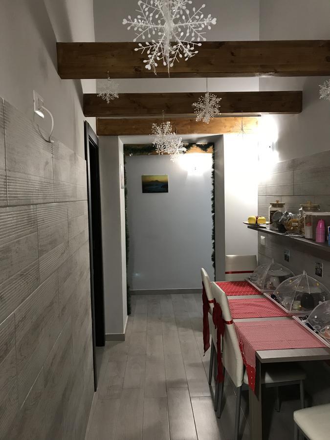 那不勒斯Famigi住宿加早餐旅馆 外观 照片